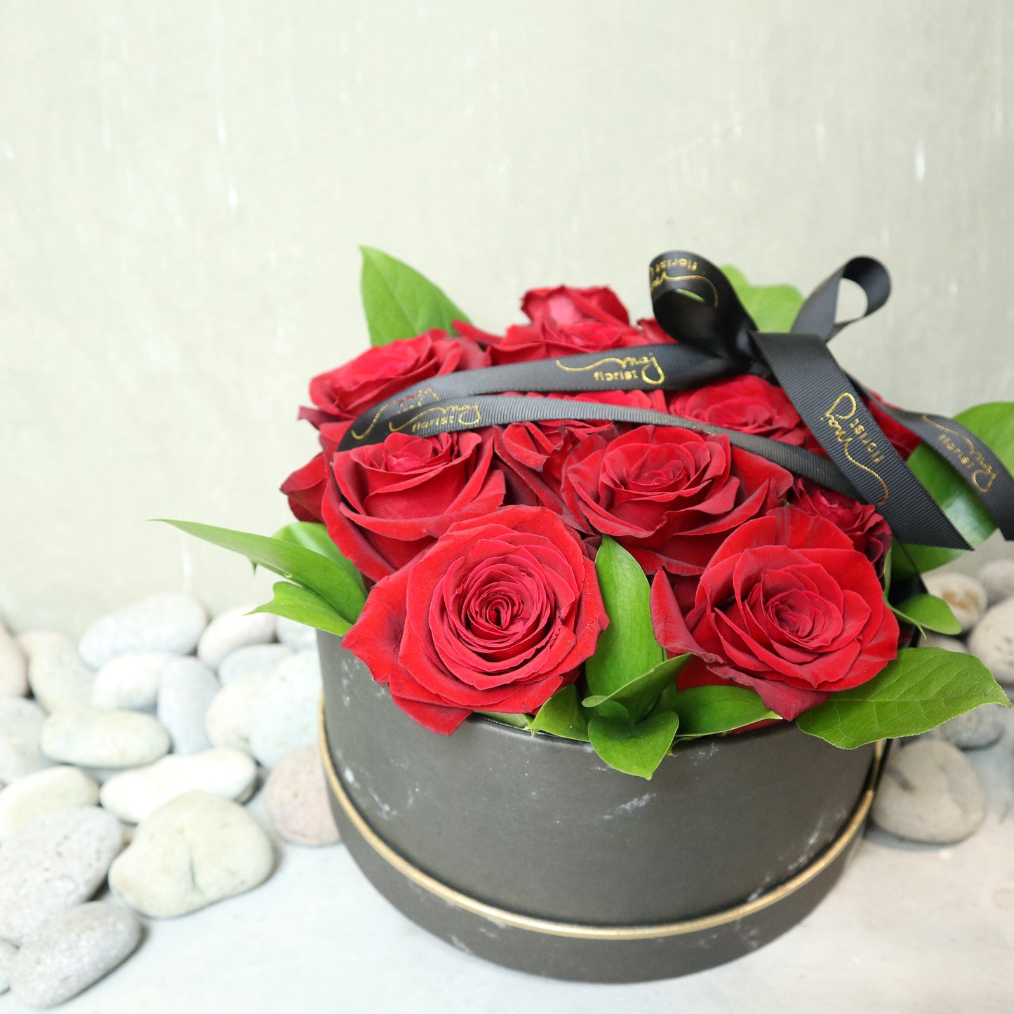 Red Roses Hatbox
