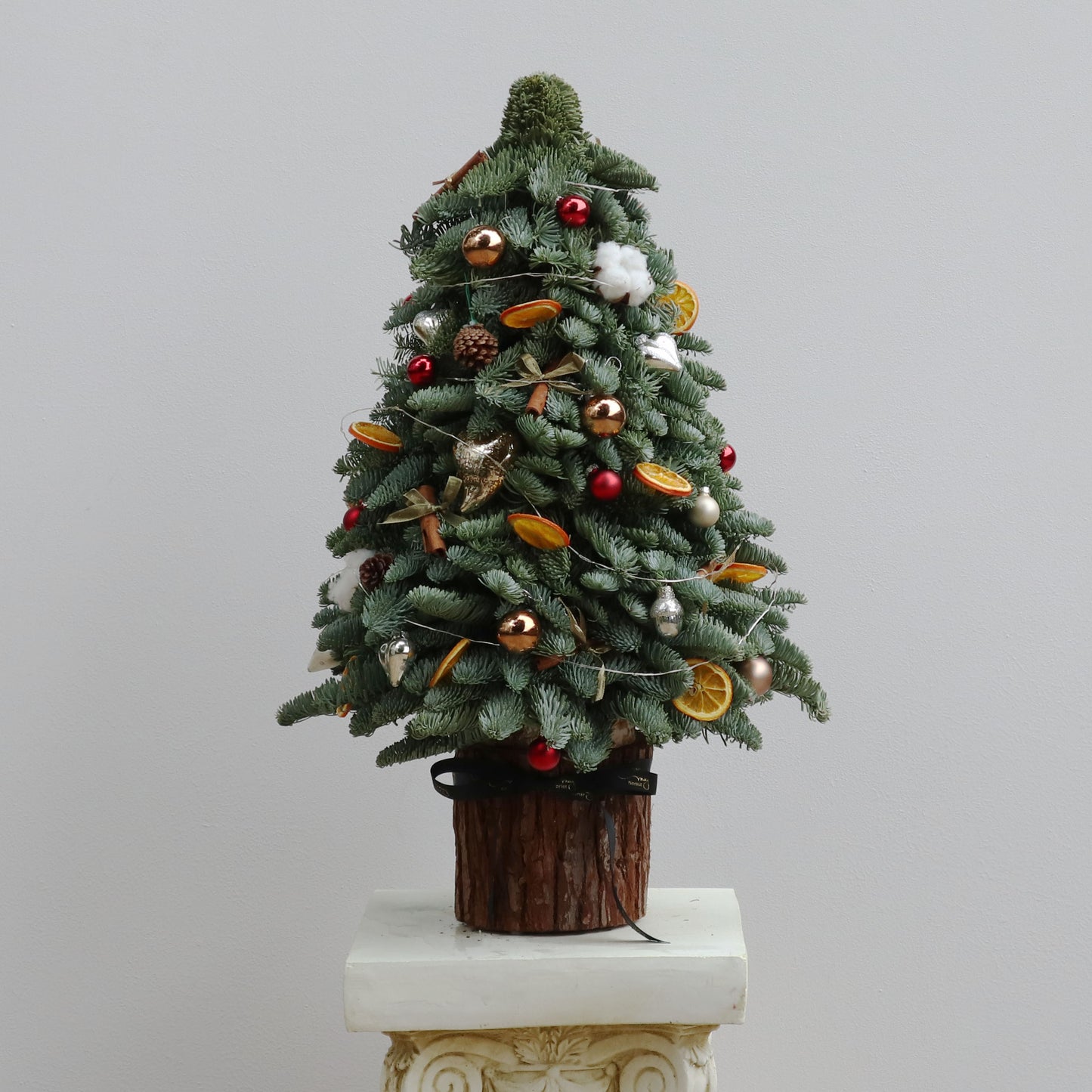 Hand-tie Christmas Tree